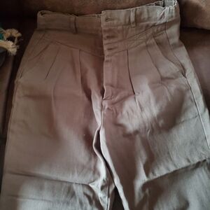 Forever 21 pleated mom jeans large